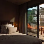 Hotel Roome *