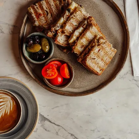 Roome ホテル フェティエ