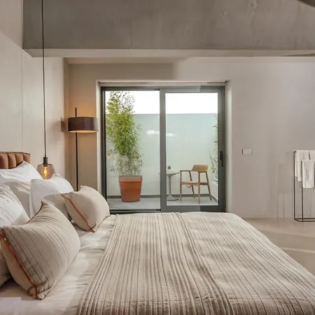 Roome ホテル フェティエ